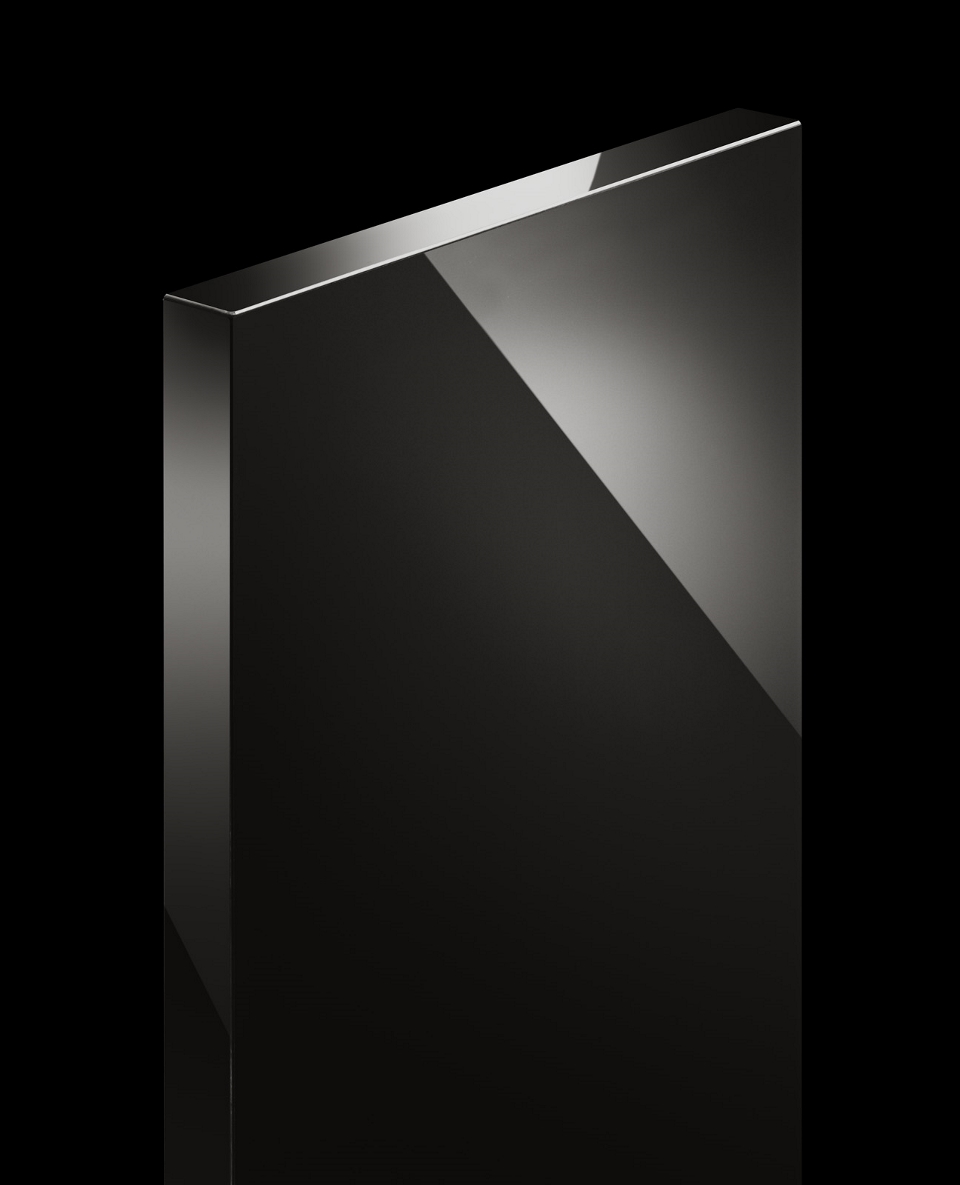 Black_8102